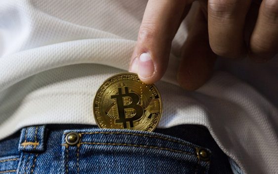 Skandinávská banka zakázala kryptoměny