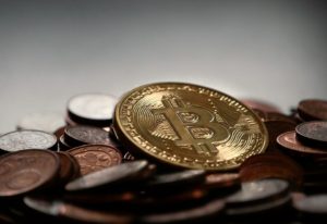 Češi se začínají investování vyhýbat