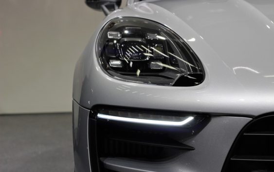 Těšíte se na nejprodávanější Porsche v elektrickém stavu?