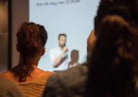 Tipy, aby se vám při konferencích nebo přednáškách netřásl hlas