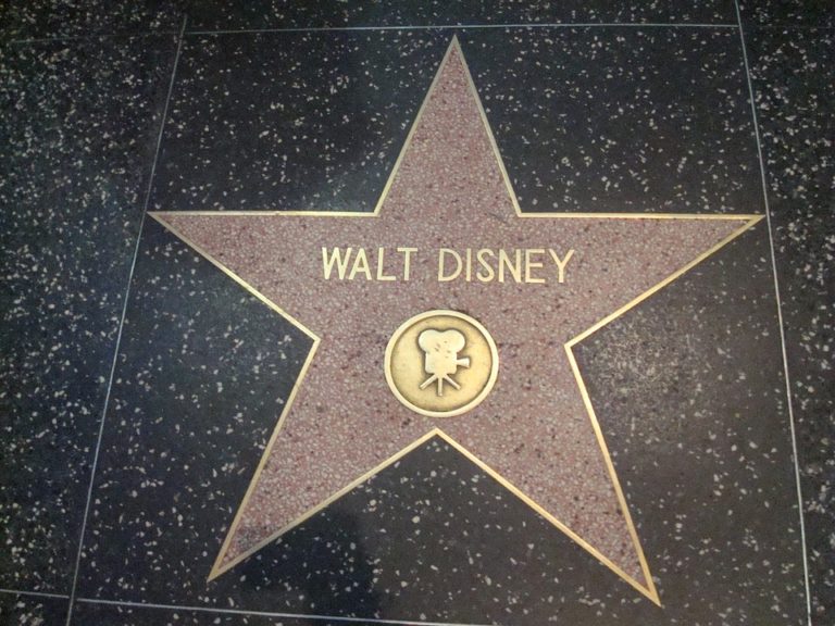 Walt Disney patří k největším podnikatelům všech dob. Seznamte se s jeho životem i filmy