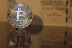 Rok 2021 ve světě financí a krypto. Čeho jsme se dočkali a nedočkali?