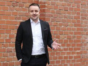 Investiční skupina Davida Rusňáka staví logistické haly ve Wroclavi s významným evropským developerem Frontier